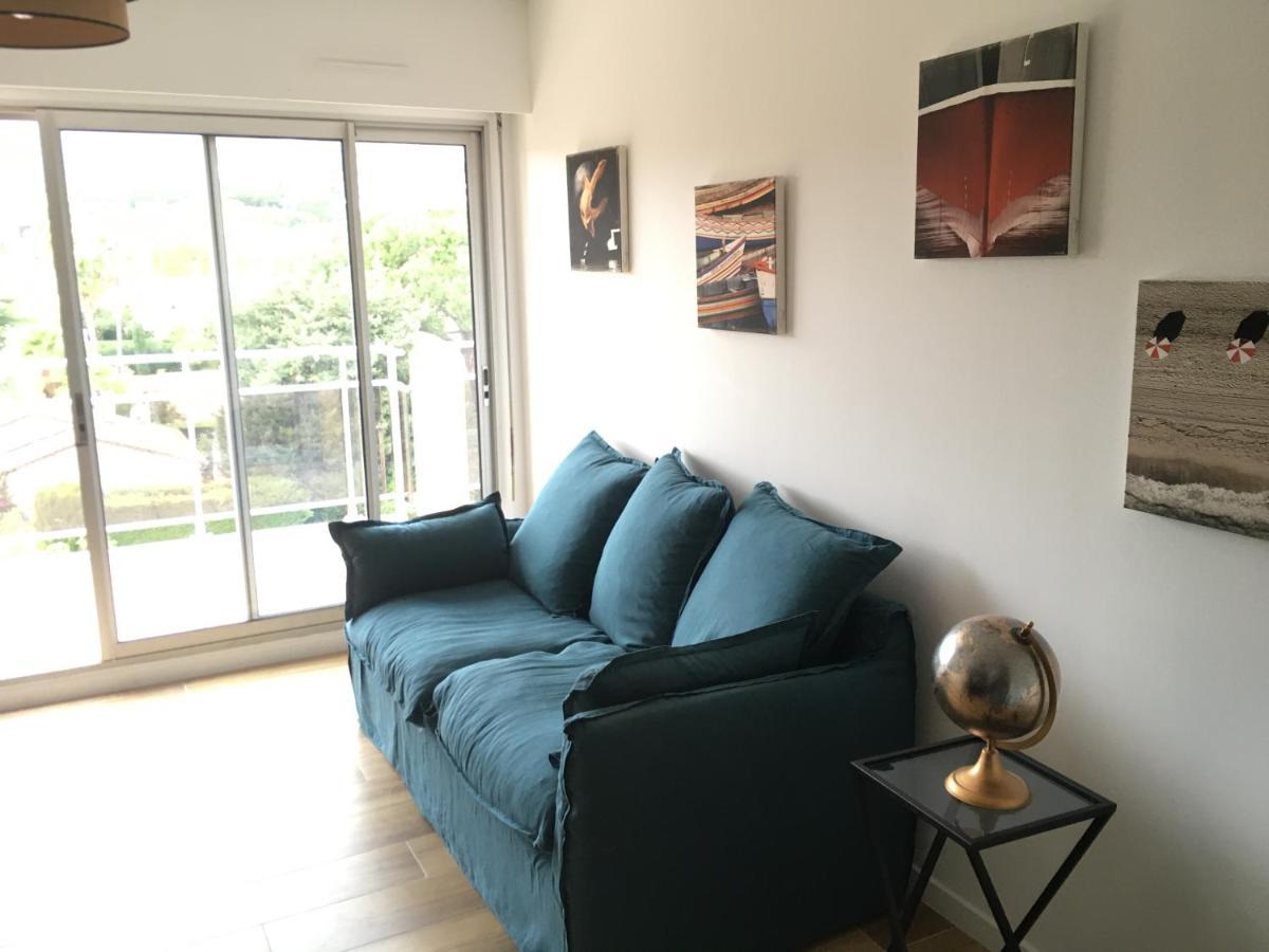 Deux Pieces , Climatise, Terrase, Apartment *