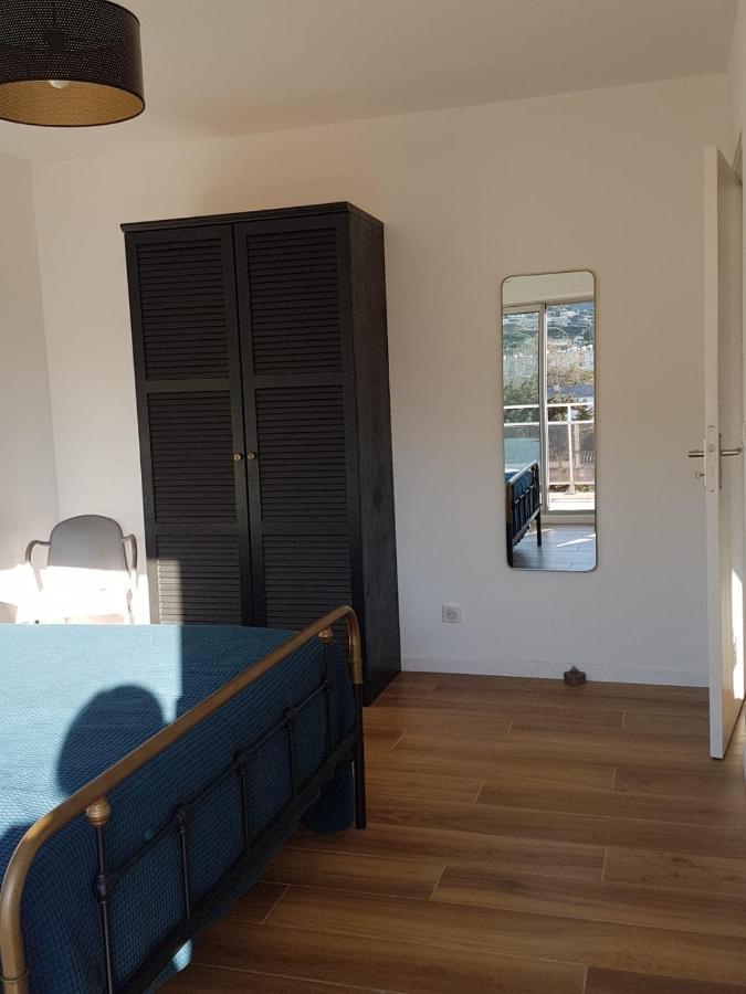 Deux Pieces , Climatise, Terrase, Cavalaire-sur-Mer